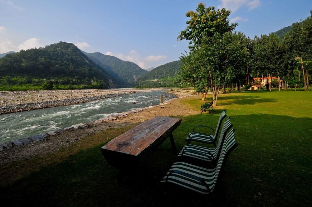 Welcomheritage Tarangi Ramganga Resort, Corbett Marchula Exterior photo