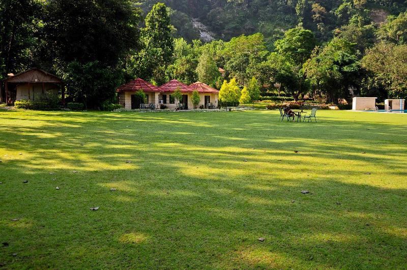 Welcomheritage Tarangi Ramganga Resort, Corbett Marchula Exterior photo