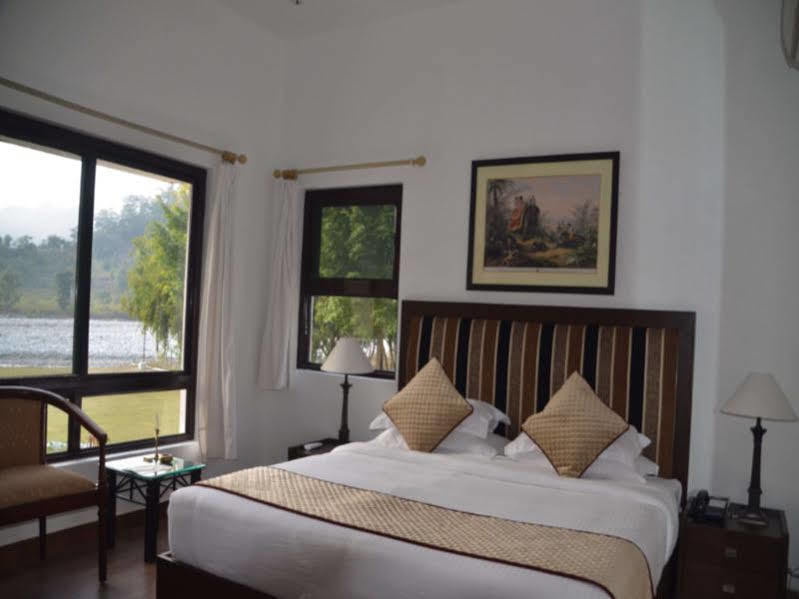 Welcomheritage Tarangi Ramganga Resort, Corbett Marchula Exterior photo